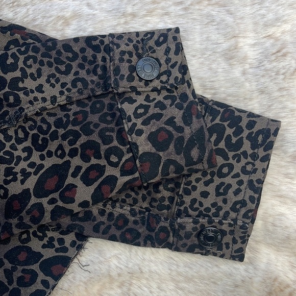 Nine West Cropped Sarah Jacket with a Raw Hem, Color is Wild One - Picture 6 of 10